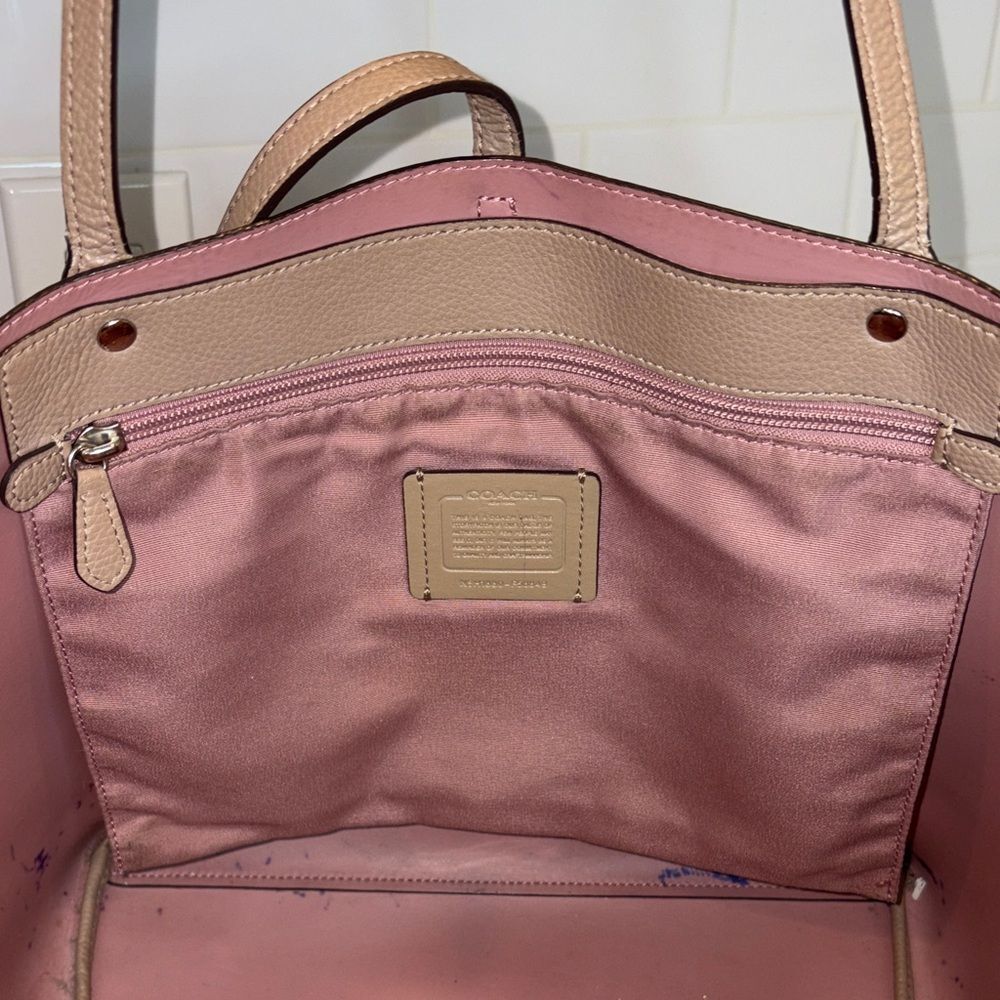COACH Purse Bag Market Tote Polished Pebble Leather Turnlock Taupe Neutral - Picture 16 of 16